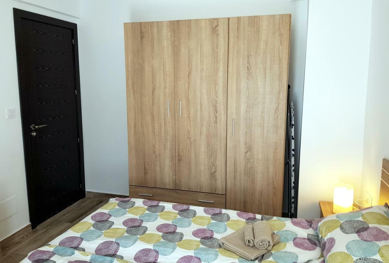 Luxury 2 Bedroom Apt 50 M From Beach Mogan Bagian luar foto