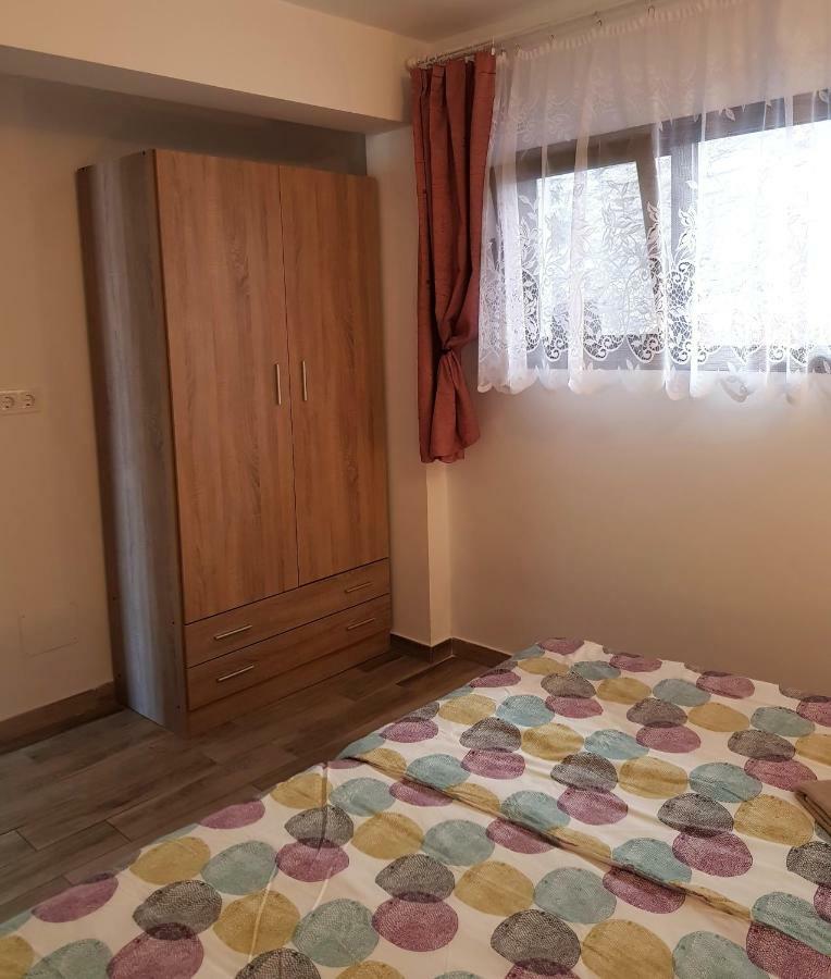 Luxury 2 Bedroom Apt 50 M From Beach Mogan Bagian luar foto