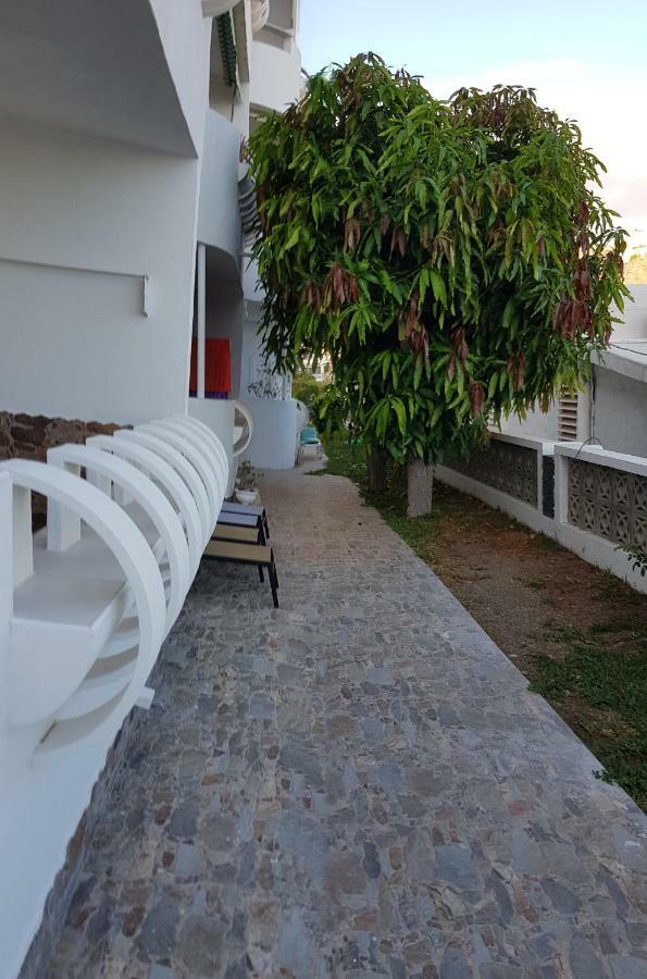 Luxury 2 Bedroom Apt 50 M From Beach Mogan Bagian luar foto